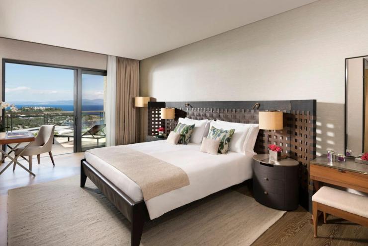 Mandarin Oriental Two Bedroom Sea View Apartment