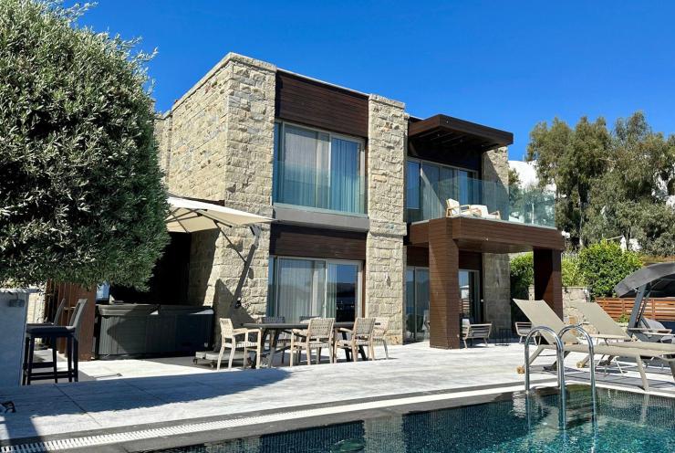 PRIVATE VILLA 5+1 WITH JAKUZZI AND PRIVATE POOL